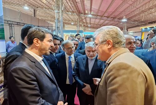 برپایی غرفه معرفی پایگاه تحقیقاتی بیماری‌های نوپدید و بازپدید انستیتو پاستور ایران در همایش بین المللی گردشگری سلامت شهر همدان